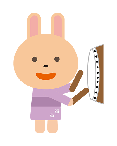 太鼓をたたく浴衣姿のうさぎキャラクターのイラスト